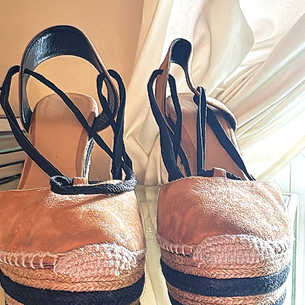 Gucci Tan and Black Espadrille Wedges